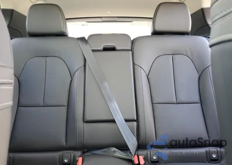 2024 Volvo Xc40 Plus z USA, uszkodzony, nr VIN YV4L12UE1R2379682